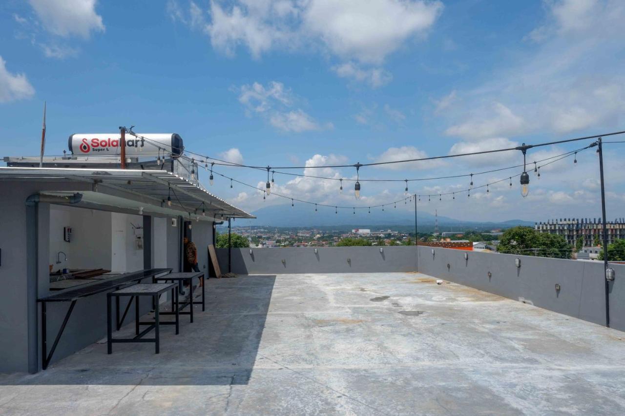 Reddoorz Plus Near Patung Kuda Undip Jatingaleh Екстериор снимка