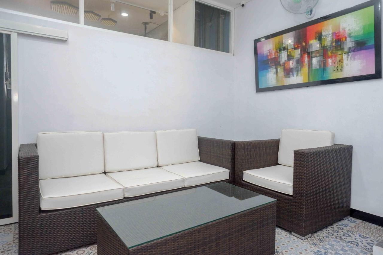 Reddoorz Plus Near Patung Kuda Undip Jatingaleh Екстериор снимка