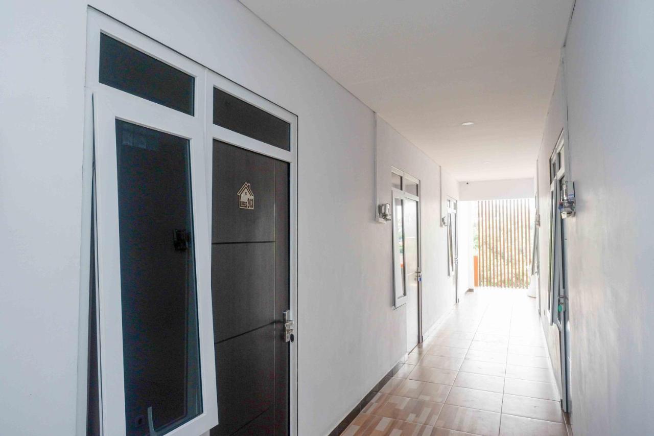 Reddoorz Plus Near Patung Kuda Undip Jatingaleh Екстериор снимка
