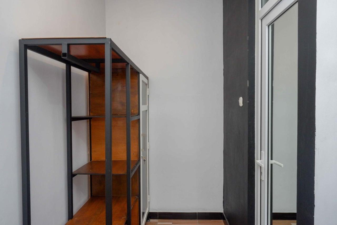 Reddoorz Plus Near Patung Kuda Undip Jatingaleh Екстериор снимка